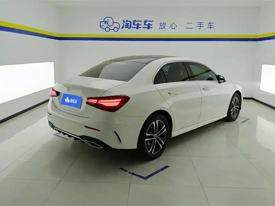 2023 Mercedes-Benz A-Class A 200 L Dynamic — миниатюра 3