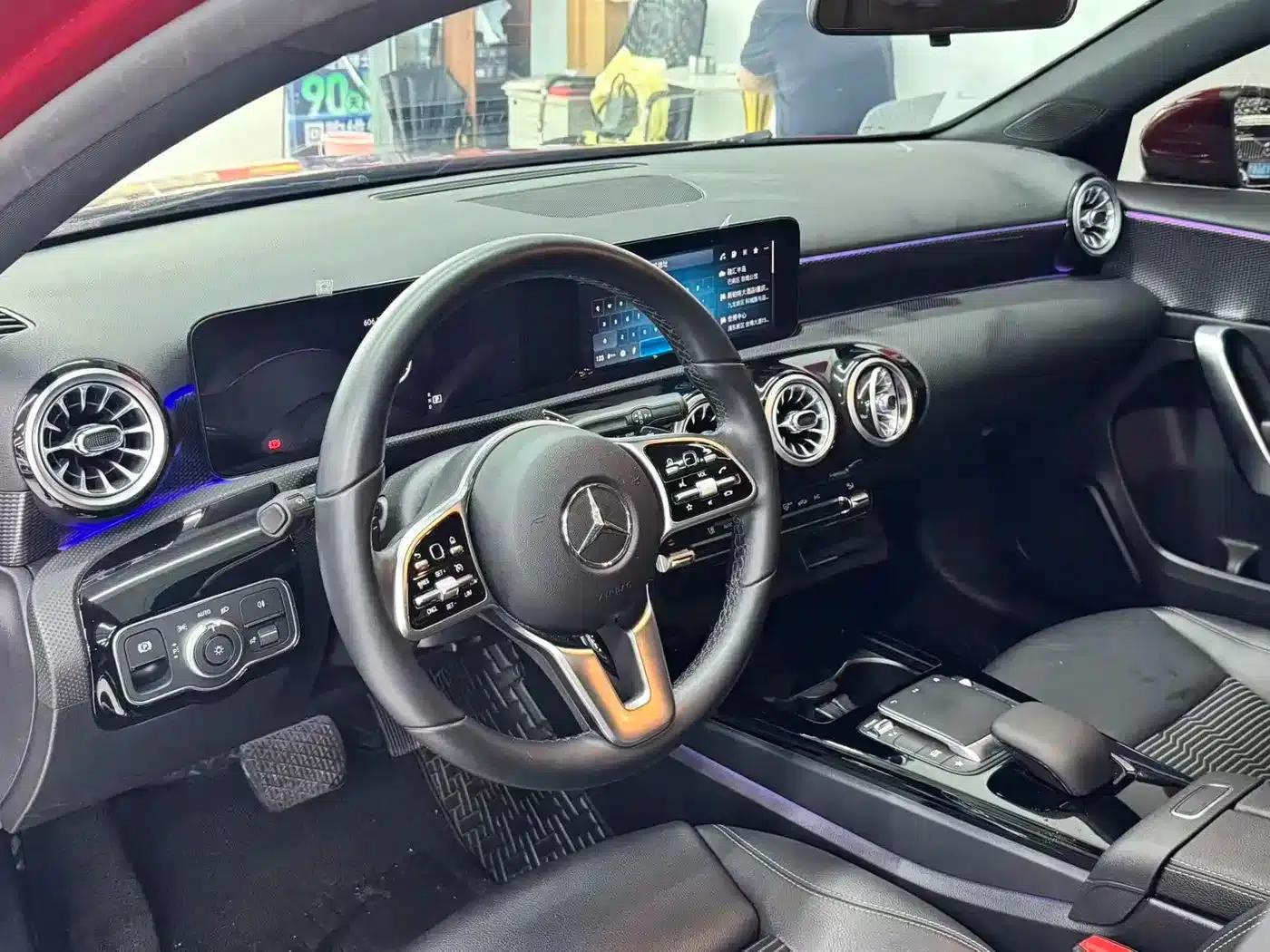 Mercedes-Benz A-Class (Imported) 2022 A 200 Dynamic — миниатюра 4