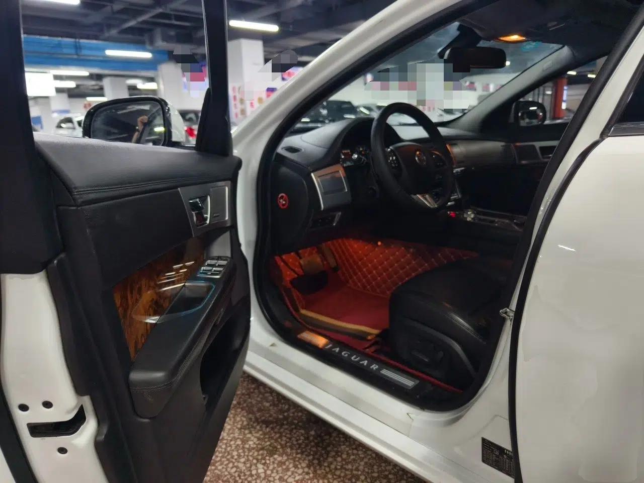 Jaguar XF 2013 XF 2.0T Luxury Edition — миниатюра 16