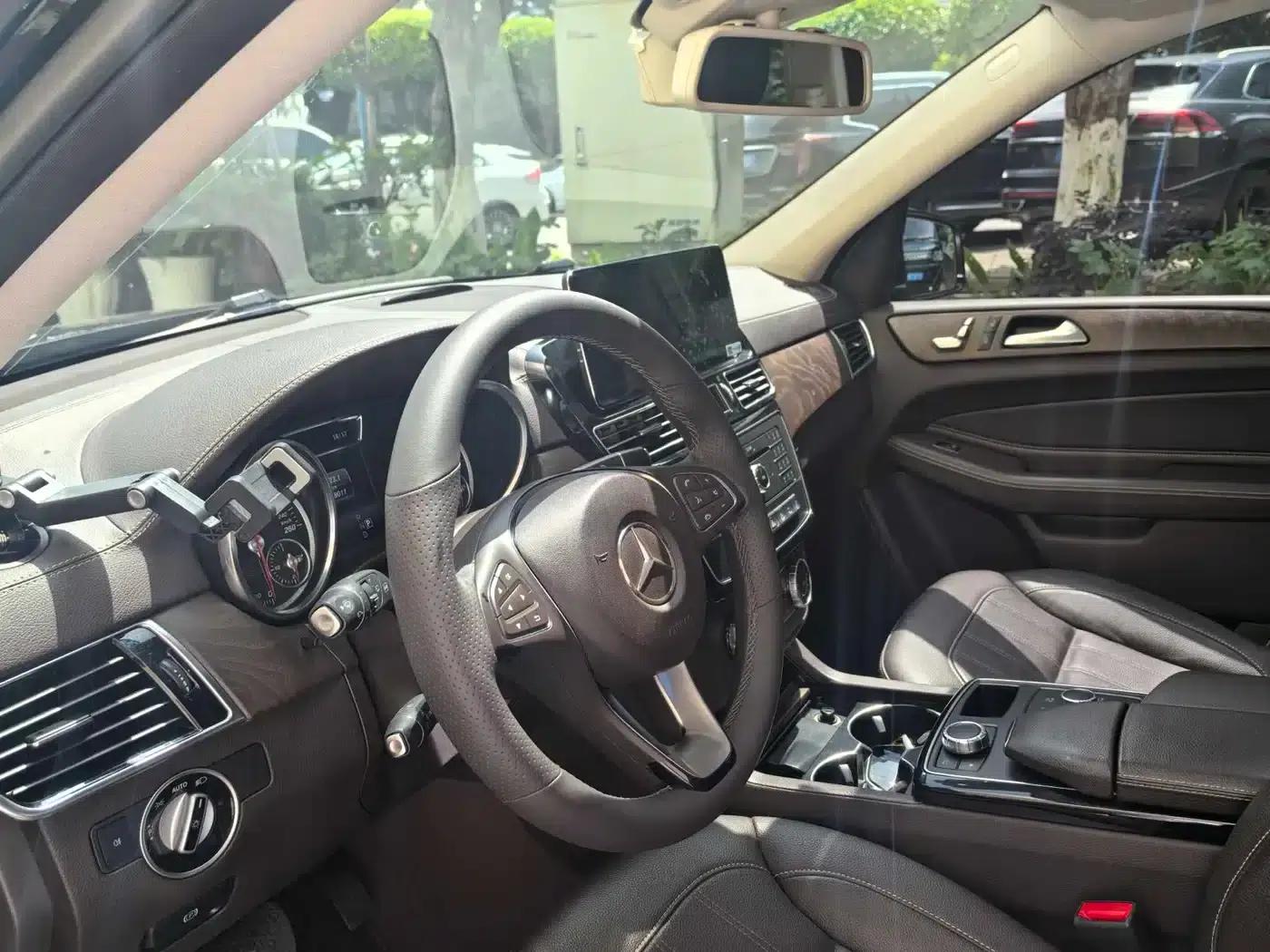 Imported Mercedes-Benz GLE 2016 GLE 320 4MATIC Luxury — миниатюра 8