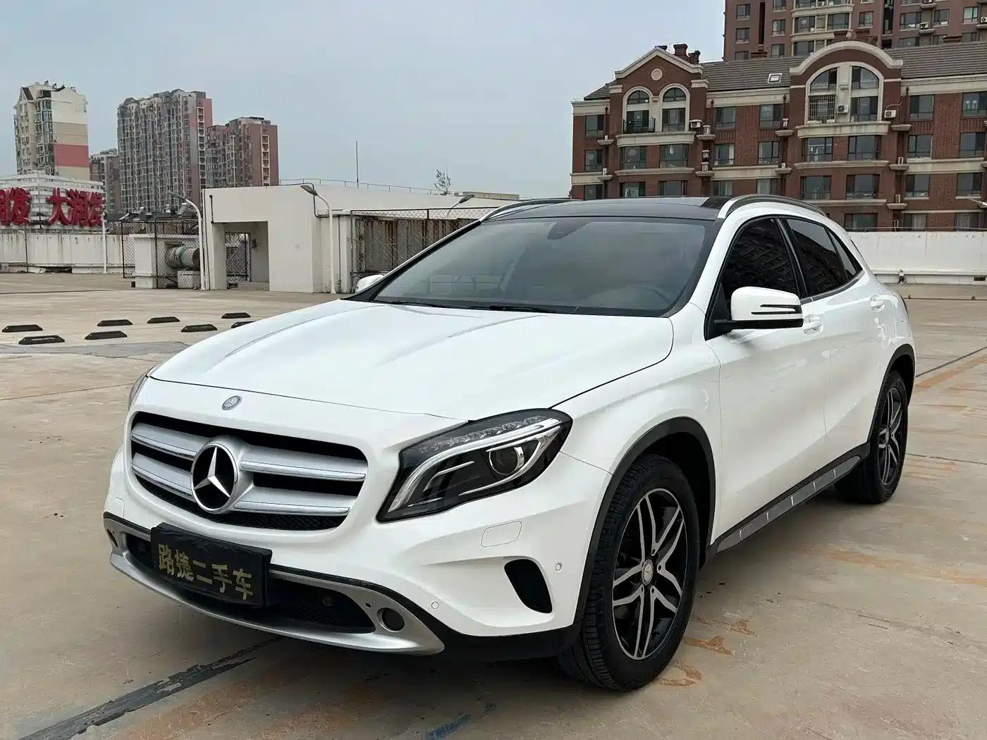 2016 Mercedes-Benz GLA 200 Fashion Edition — миниатюра 1