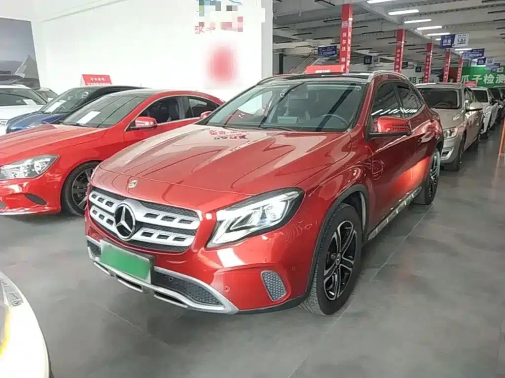 2018 Mercedes-Benz GLA 200 Fashion Edition — миниатюра 1
