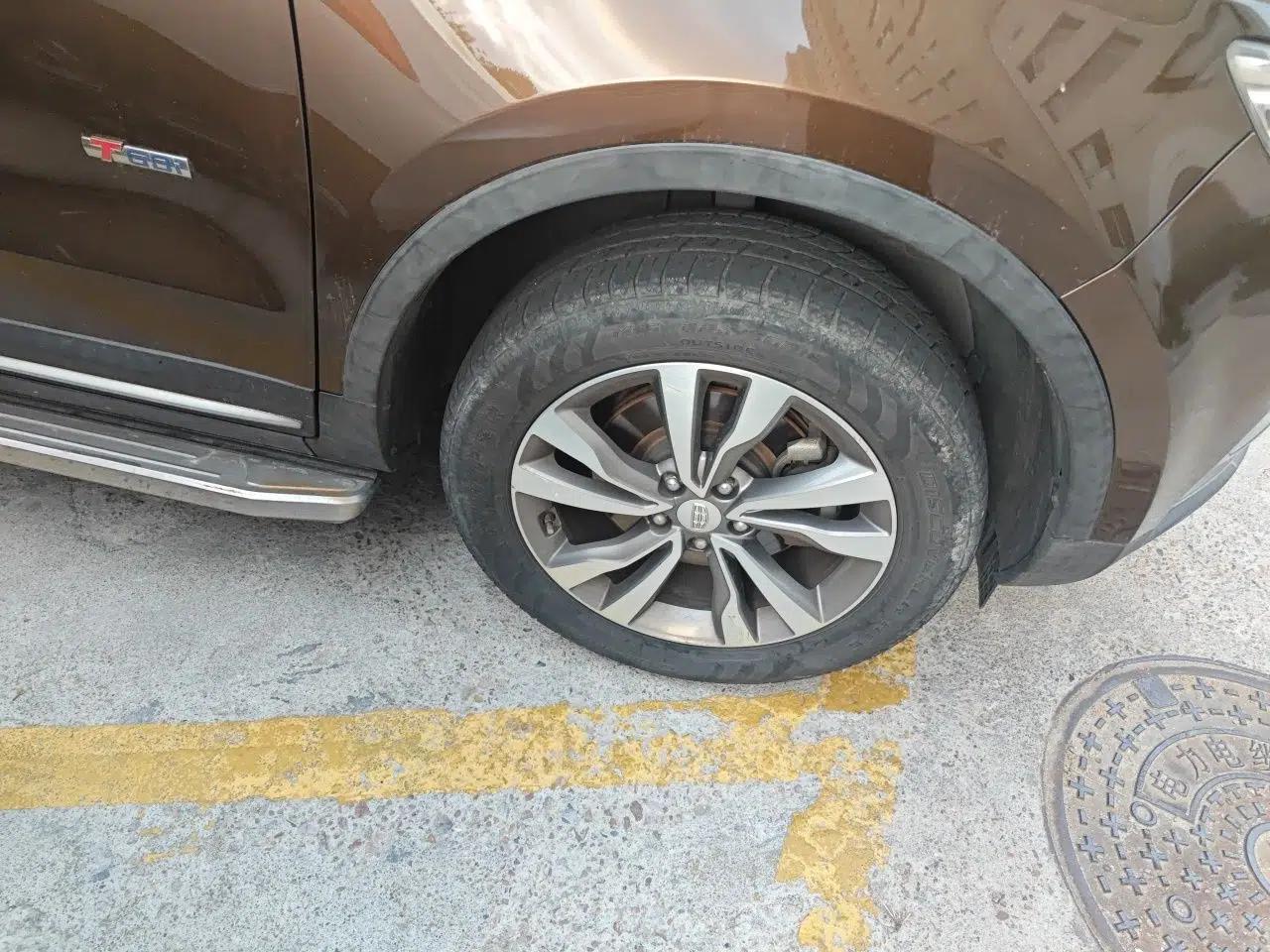 Geely Auto Emgrand X7 Sport 2016 1.8TD Automatic All-Wheel-Drive ZhiZun Edition — миниатюра 8