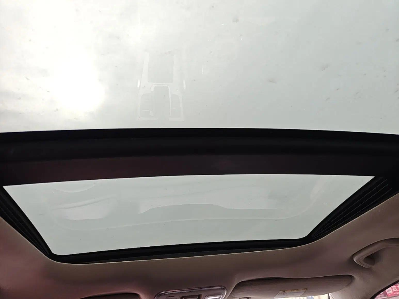 Geely Auto Emgrand X7 Sport 2016 1.8TD Automatic ZhiShang Model — миниатюра 21