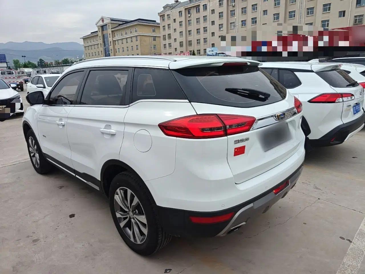 Geely Auto Emgrand X7 Sport 2016 1.8TD Automatic ZhiShang Model — миниатюра 4