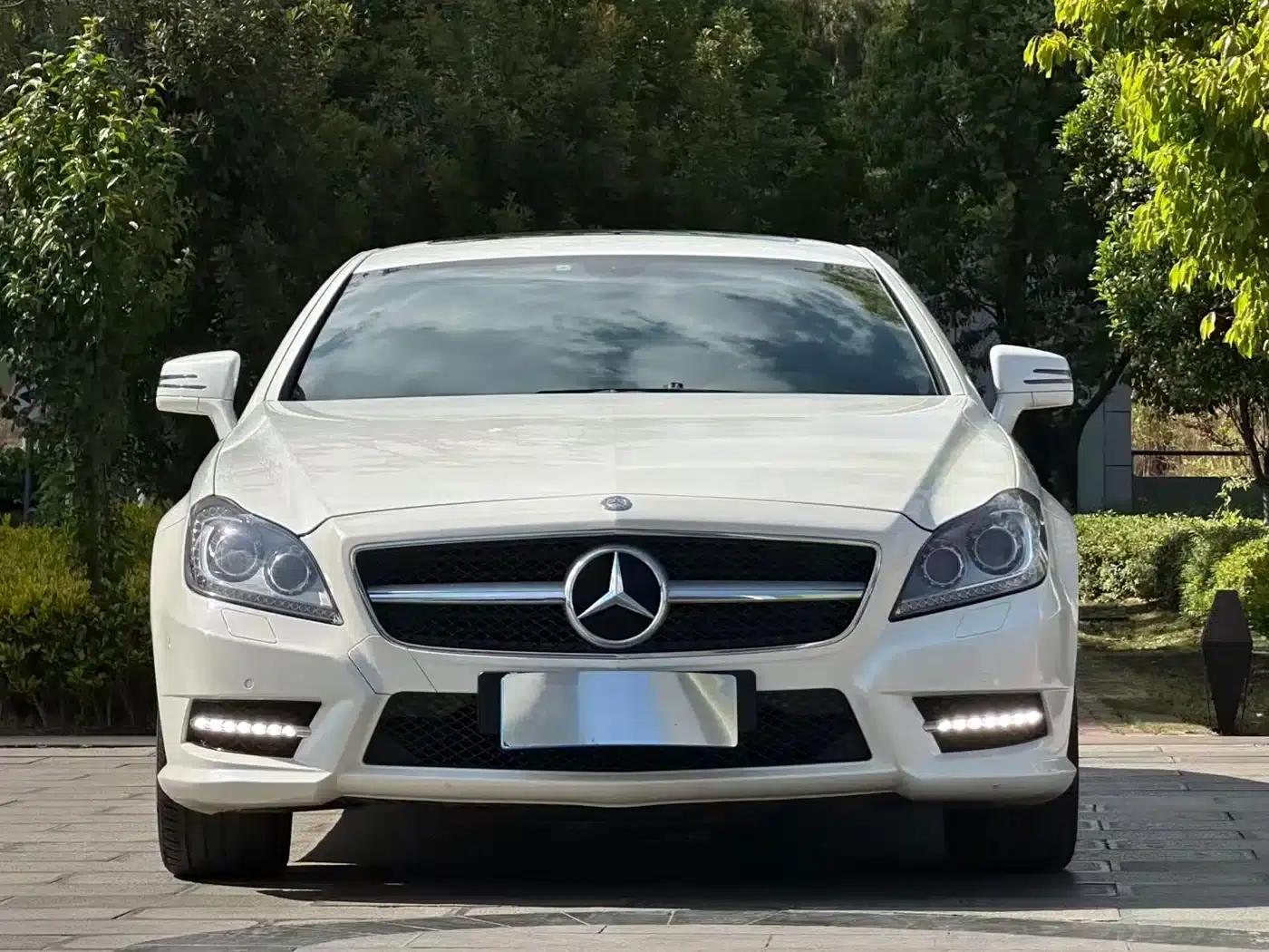 2012 Mercedes-Benz CLS 300 CGI — миниатюра 2