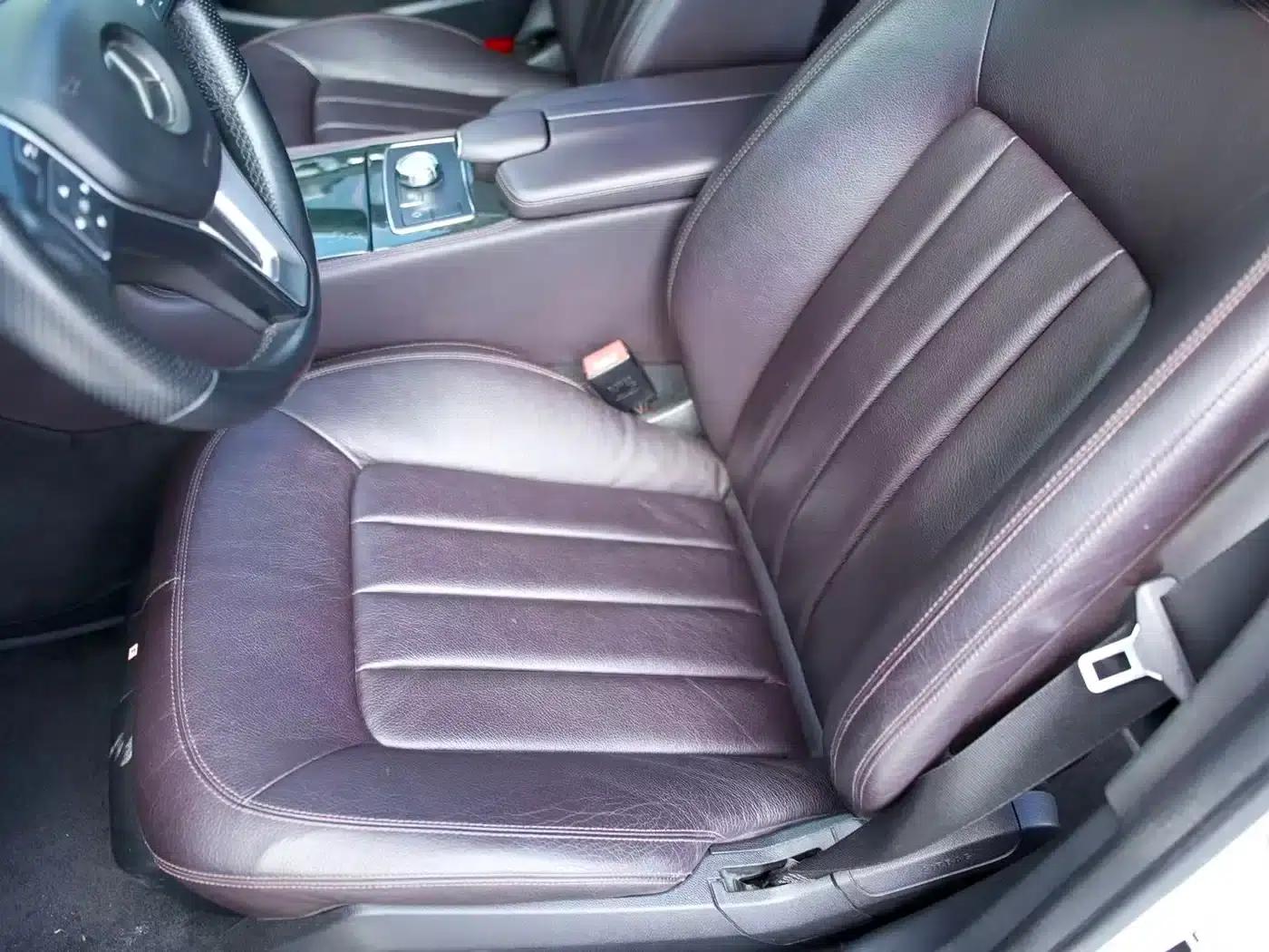 2012 Mercedes-Benz CLS 300 CGI — миниатюра 11