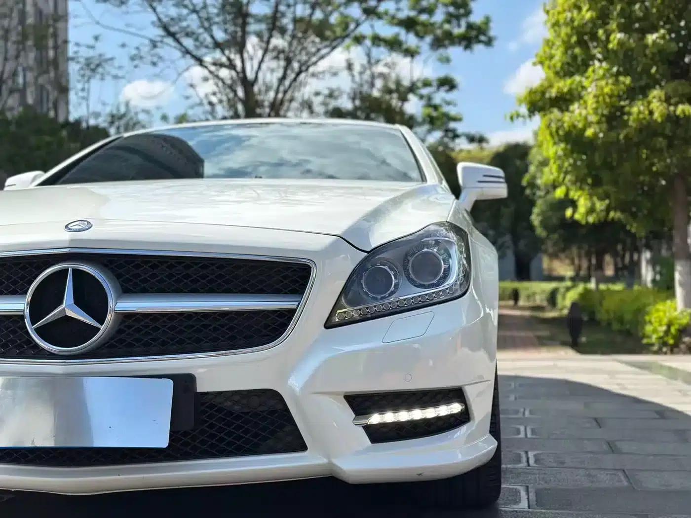 2012 Mercedes-Benz CLS 300 CGI — миниатюра 19