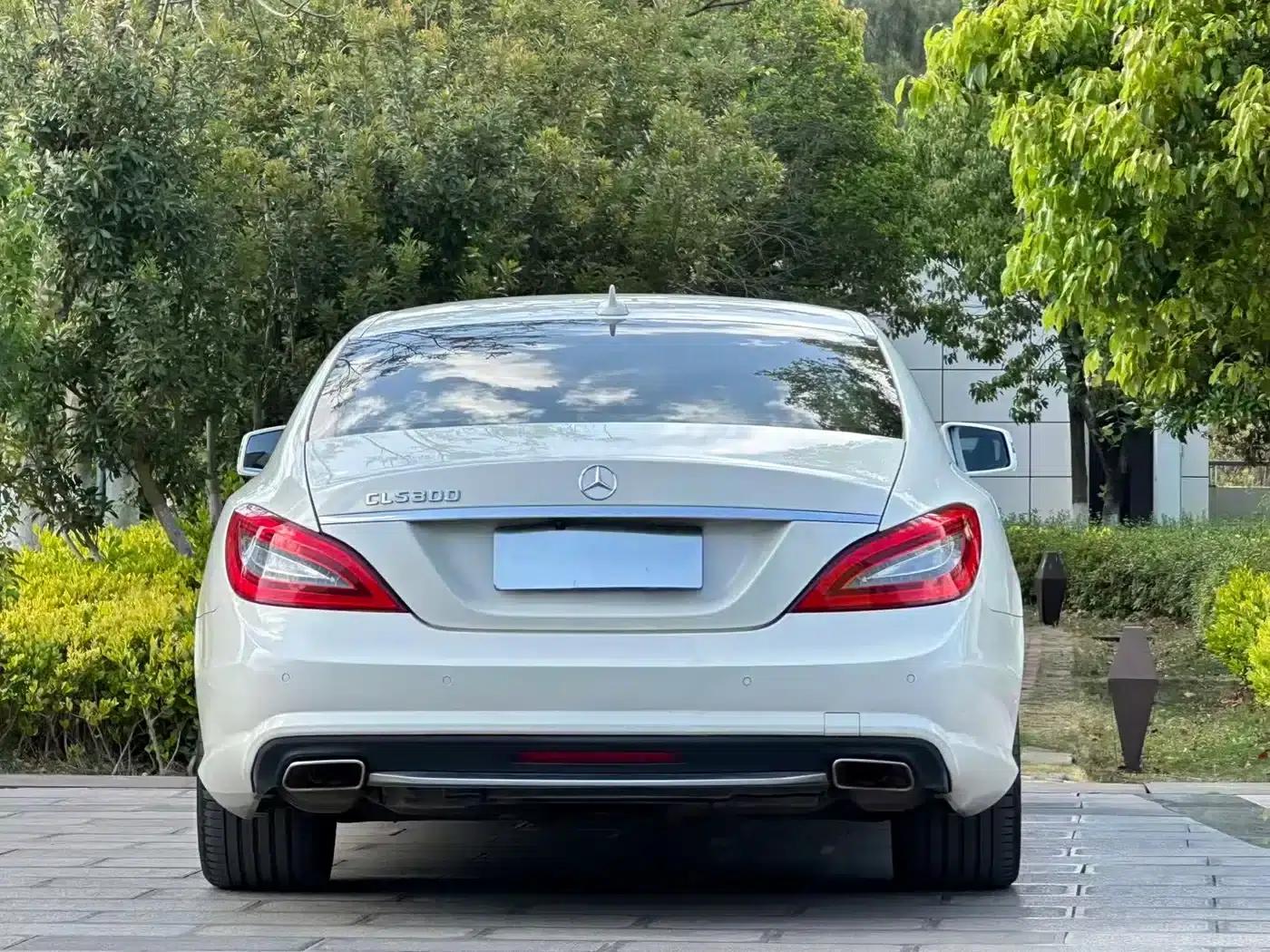 2012 Mercedes-Benz CLS 300 CGI — миниатюра 23
