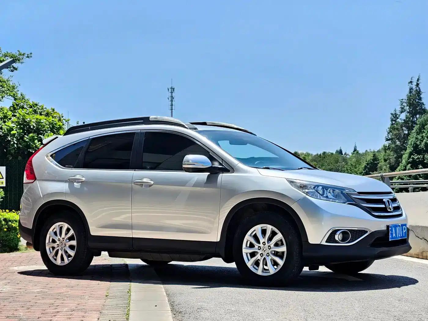 Honda CR-V 2012 2.0L AWD Classic Edition — миниатюра 3