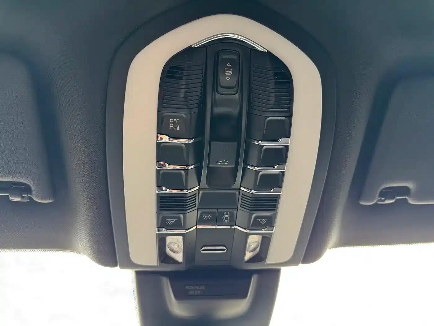2020 Macan 2.0T — миниатюра 16