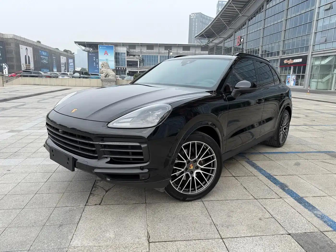 2023 Cayenne E-Hybrid 2.0T Platinum Edition — миниатюра 1