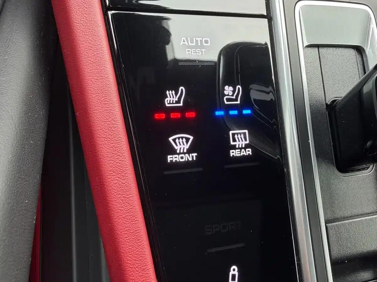 2023 Cayenne E-Hybrid 2.0T Platinum Edition — миниатюра 16