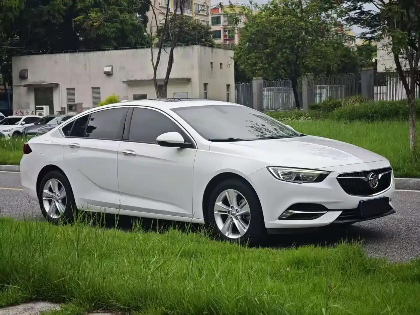 Buick Regal 2017 20T Leading Edition — миниатюра 3