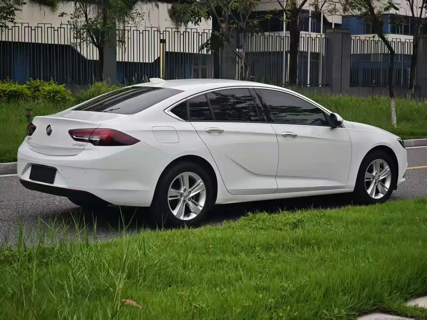 Buick Regal 2017 20T Leading Edition — миниатюра 4
