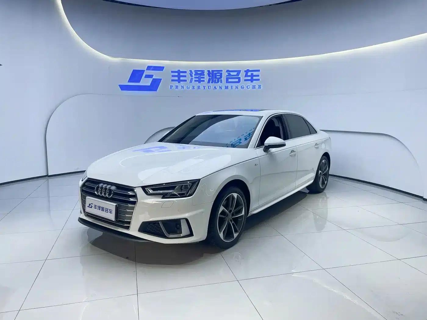 Audi A4L 2019 40 TFSI Fashion Edition (National V Emission Standard) — миниатюра 1