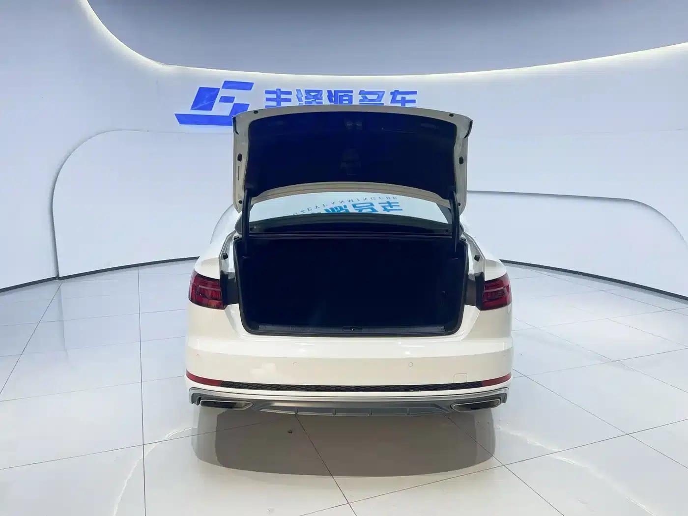 Audi A4L 2019 40 TFSI Fashion Edition (National V Emission Standard) — миниатюра 6