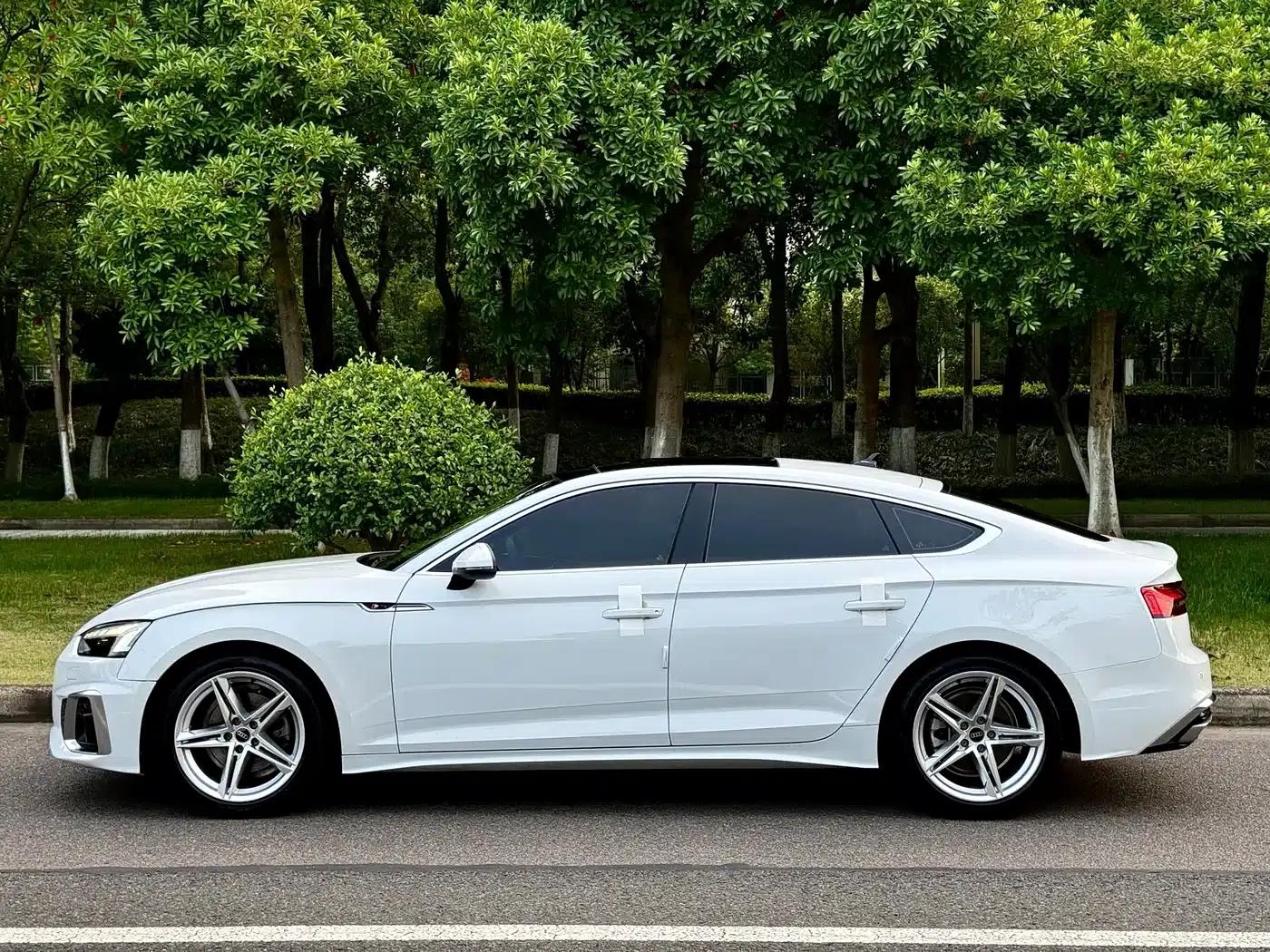 2023 Audi A5 Sportback 40 TFSI quattro Luxury Dynamic (Imported) — миниатюра 3
