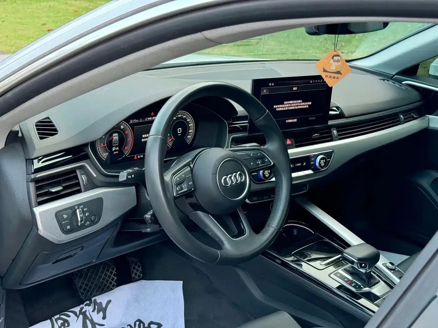 2023 Audi A5 Sportback 40 TFSI quattro Luxury Dynamic (Imported) — миниатюра 4