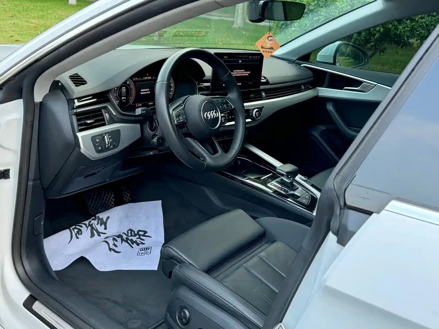 2023 Audi A5 Sportback 40 TFSI quattro Luxury Dynamic (Imported) — миниатюра 5
