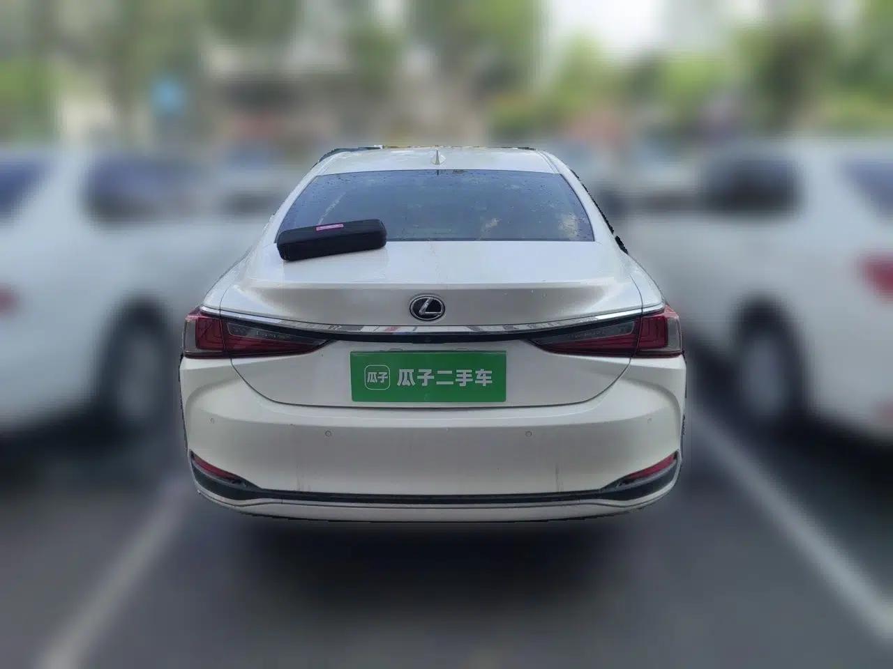Lexus ES 2020 200 Excellence Edition — миниатюра 5