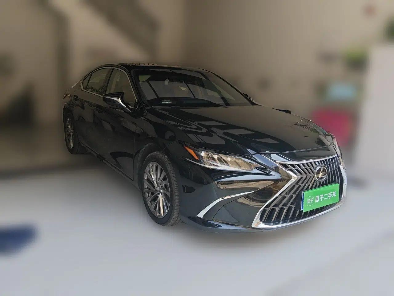 Lexus ES 2023 200 Excellence Edition — миниатюра 3