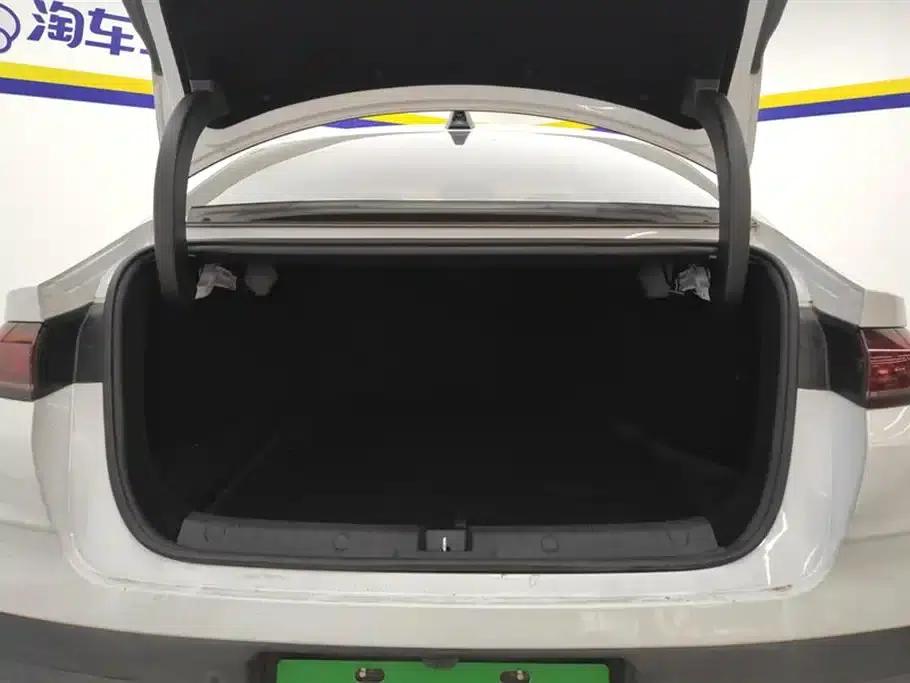 Qin L 2025 DM-i Intelligent Driving Edition 80KM Leading Model — миниатюра 4
