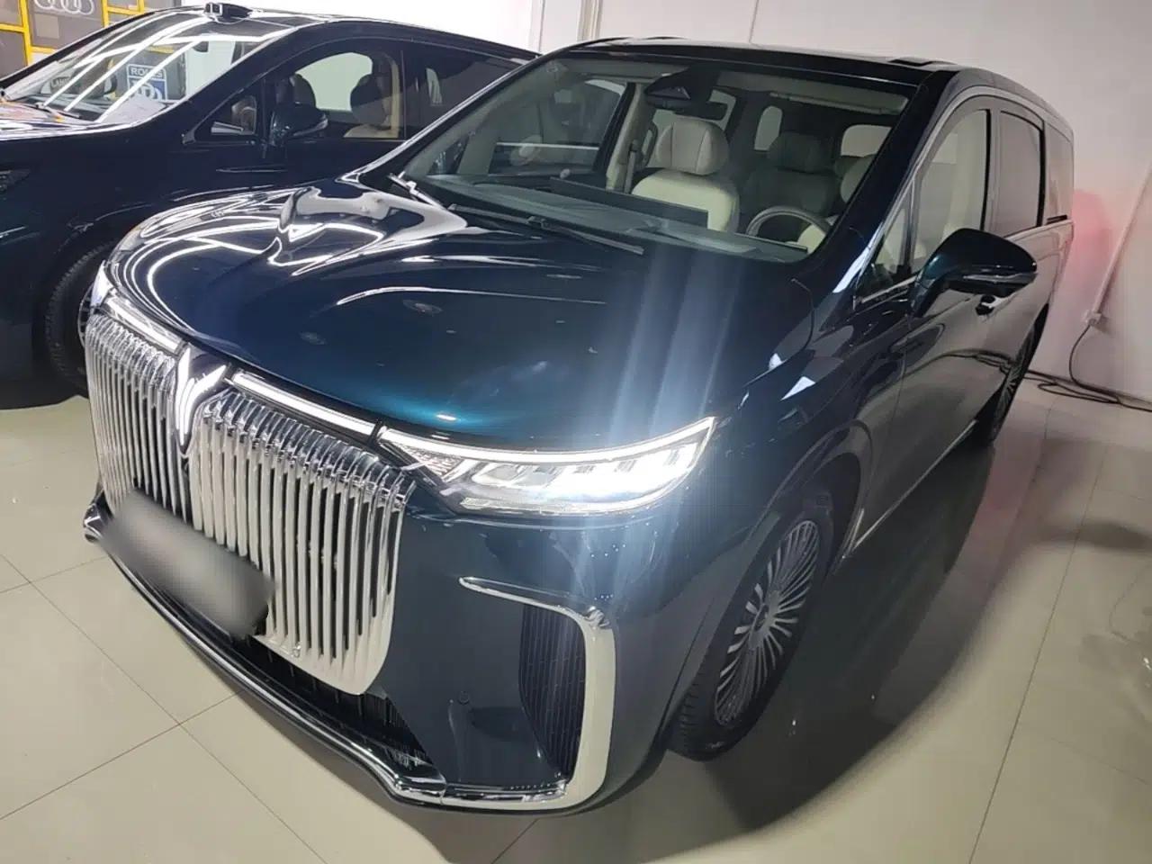 VOYAH Dream 2025 PHEV Four-Wheel Drive Prestige Kunpeng Edition — миниатюра 1