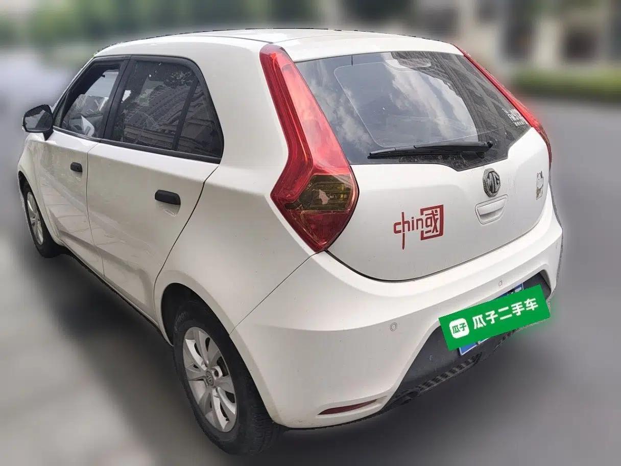 MG 3 2011 1.3L AMT Comfort Edition — миниатюра 4
