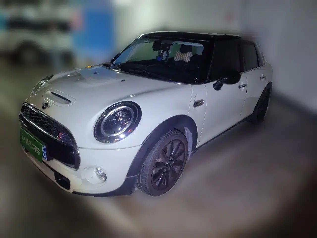 MINI 2019 2.0T COOPER S Classic Edition Five-Door Model — миниатюра 1