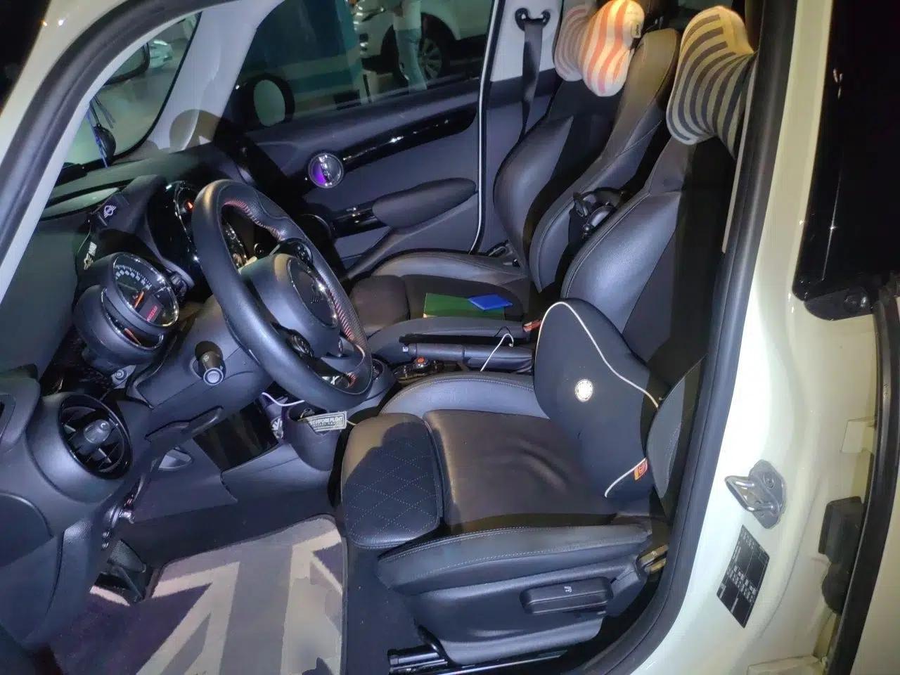 MINI 2019 2.0T COOPER S Classic Edition Five-Door Model — миниатюра 15