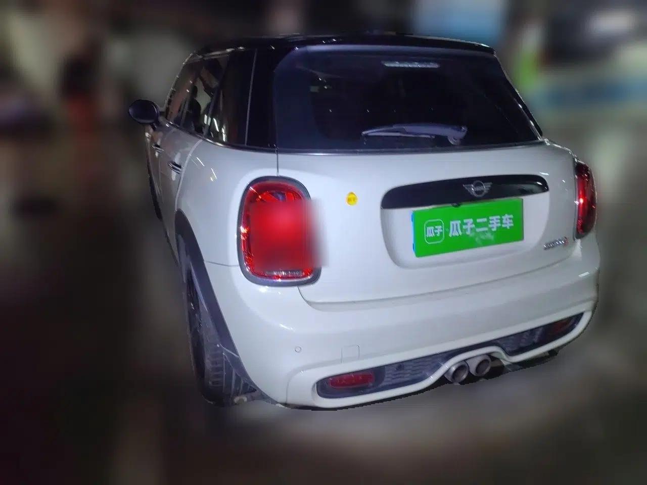 MINI 2019 2.0T COOPER S Classic Edition Five-Door Model — миниатюра 4