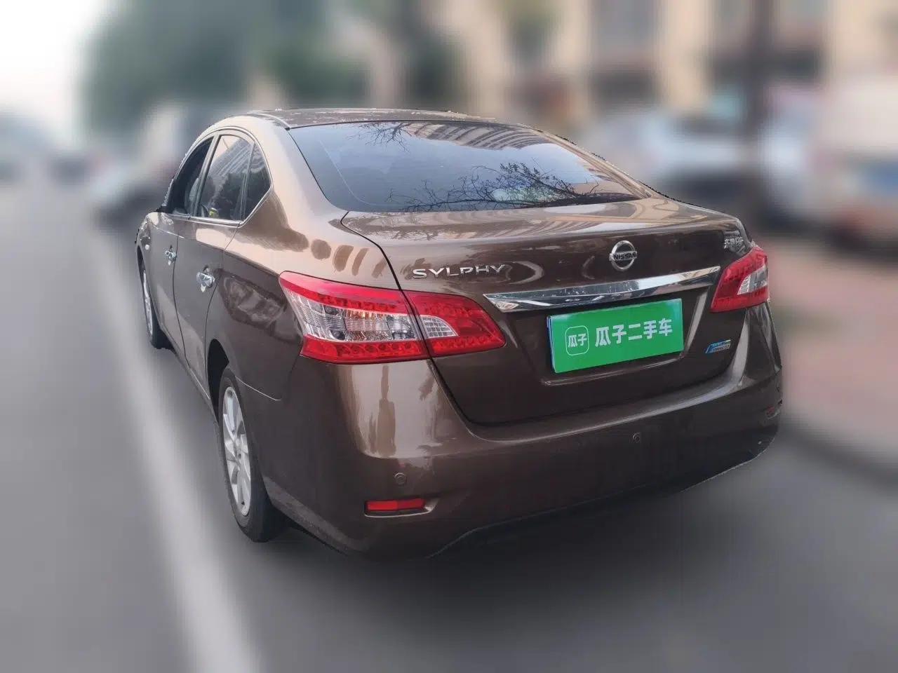 Nissan Sylphy 2014 1.6XV CVT Deluxe Edition — миниатюра 4
