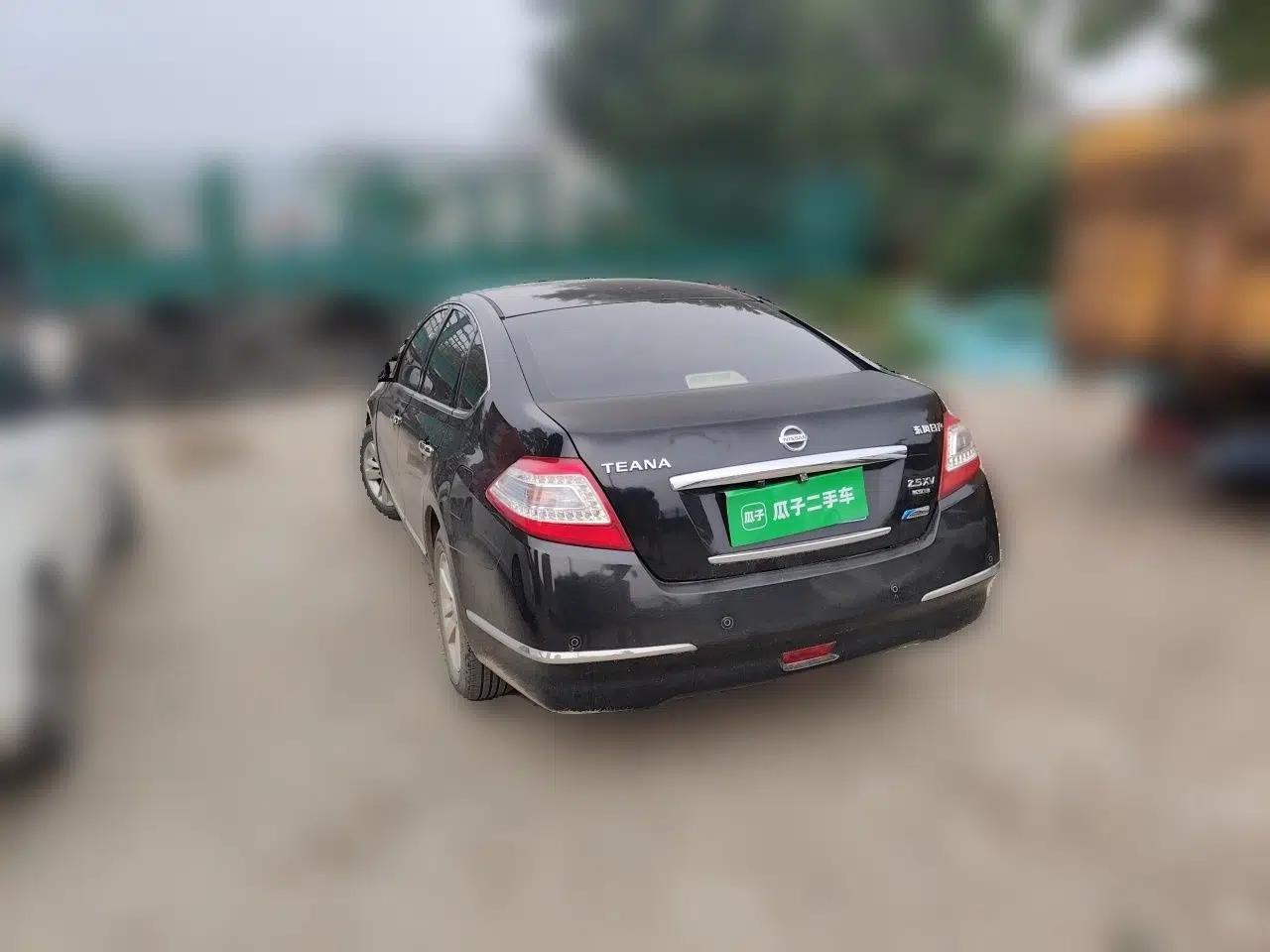 Nissan Teana 2011 2.0L XE Standard Edition — миниатюра 4