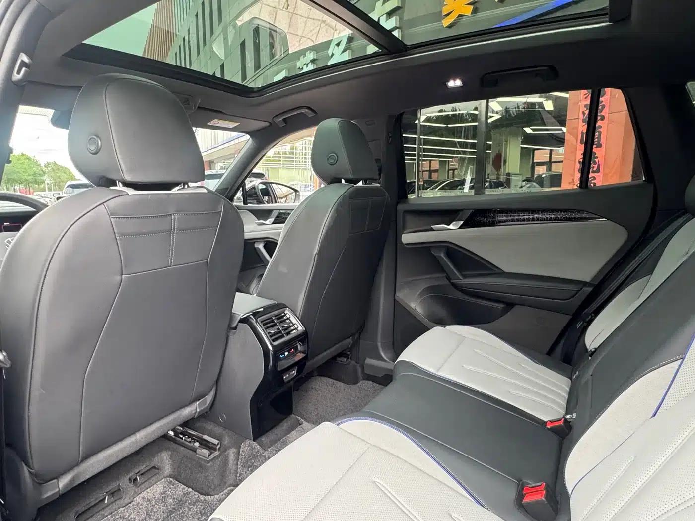 Tayron 2025 Model, Tayron L 380TSI 4WD Luxury Easy Package — миниатюра 10