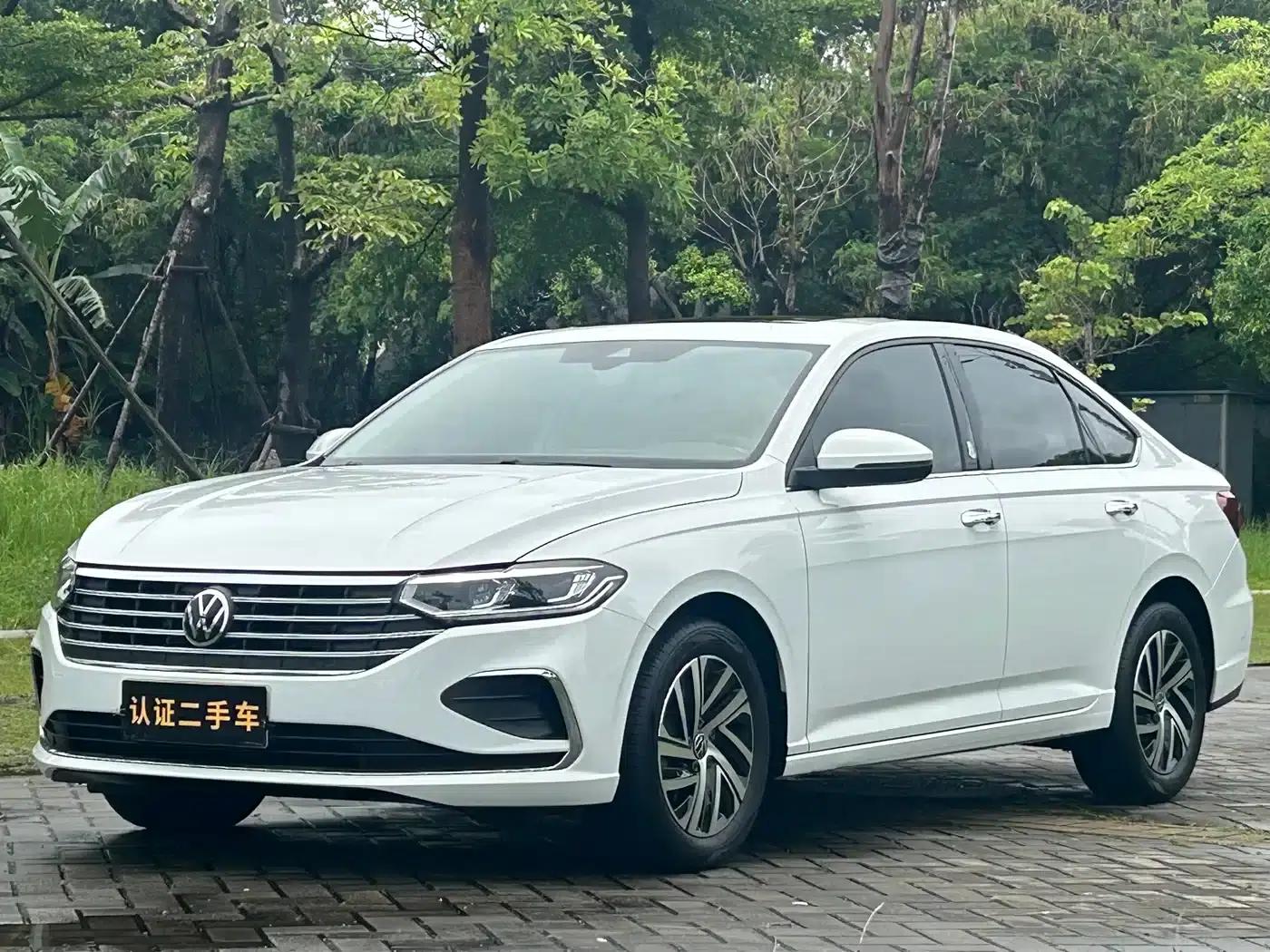 2023 Volkswagen Lavida Facelift 1.5L Automatic Five Million Edition — миниатюра 1