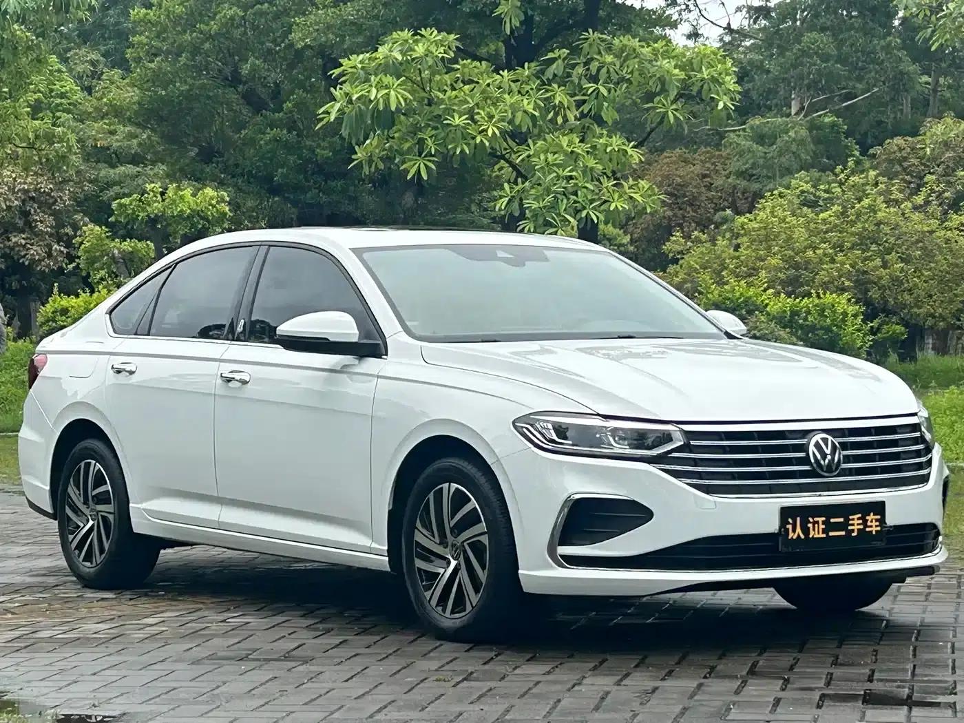 2023 Volkswagen Lavida Facelift 1.5L Automatic Five Million Edition — миниатюра 21
