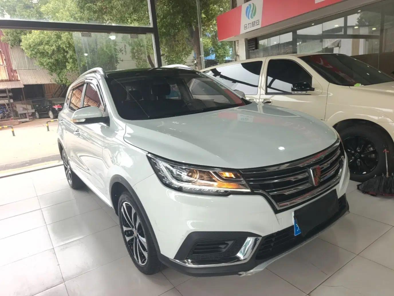 Roewe RX3 2018 1.6L CVT Flagship Edition — миниатюра 3