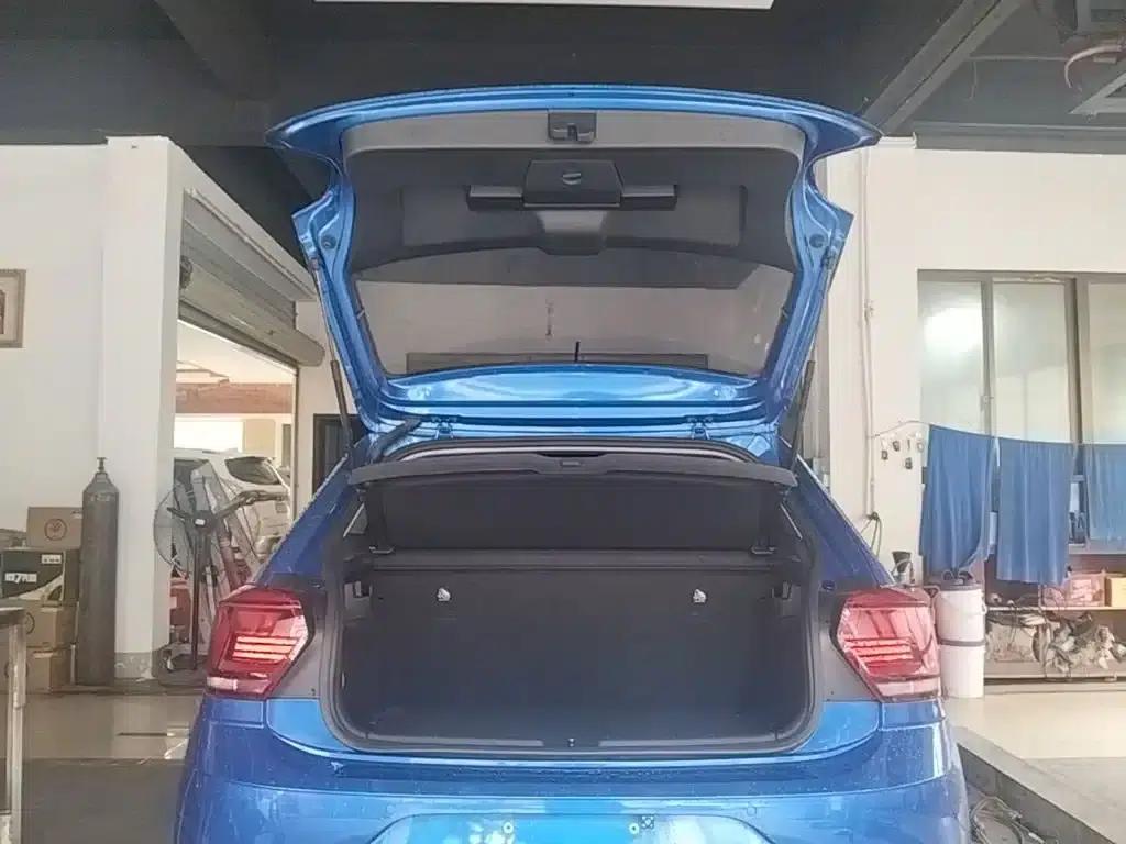 2019 Polo Plus 1.5L Automatic Colorful Technology Edition — миниатюра 19