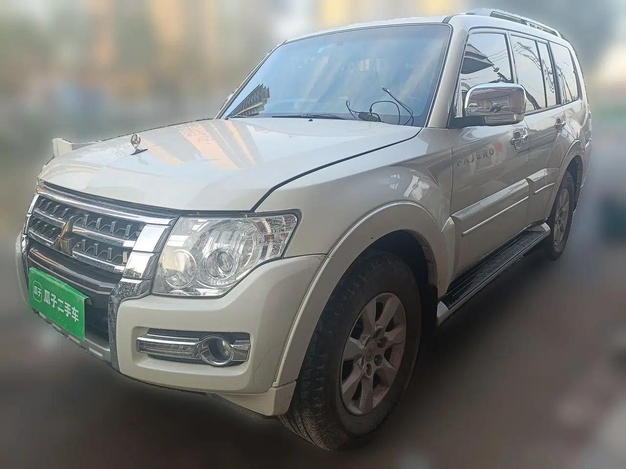 Mitsubishi Pajero — миниатюра 1