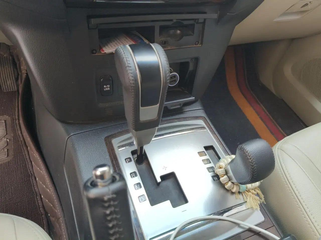 Mitsubishi Pajero — миниатюра 14