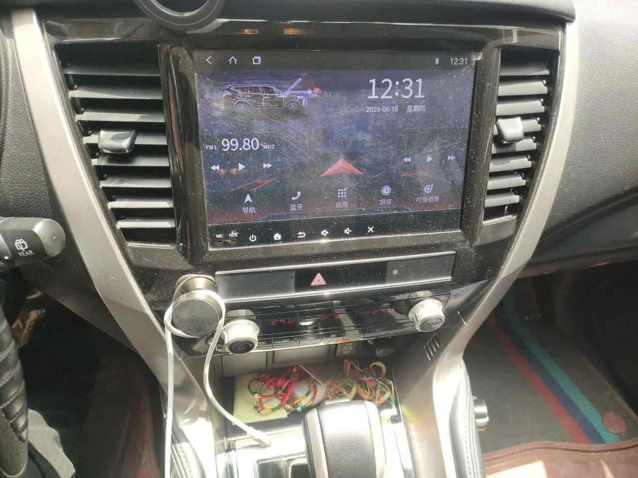 Mitsubishi Pajero — миниатюра 13