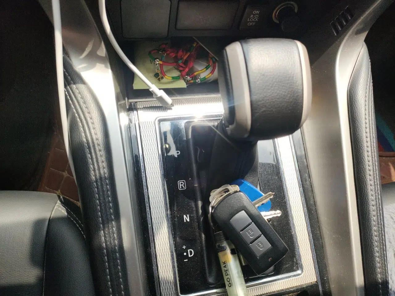 Mitsubishi Pajero — миниатюра 14