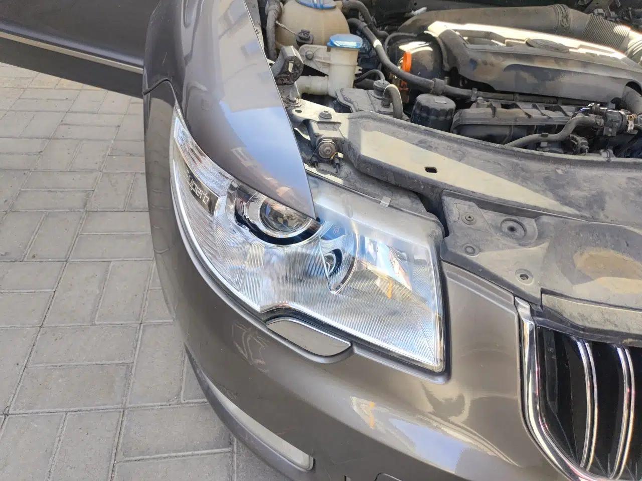 Skoda Superb 2012 1.8TSI Automatic Prestige Edition — миниатюра 7