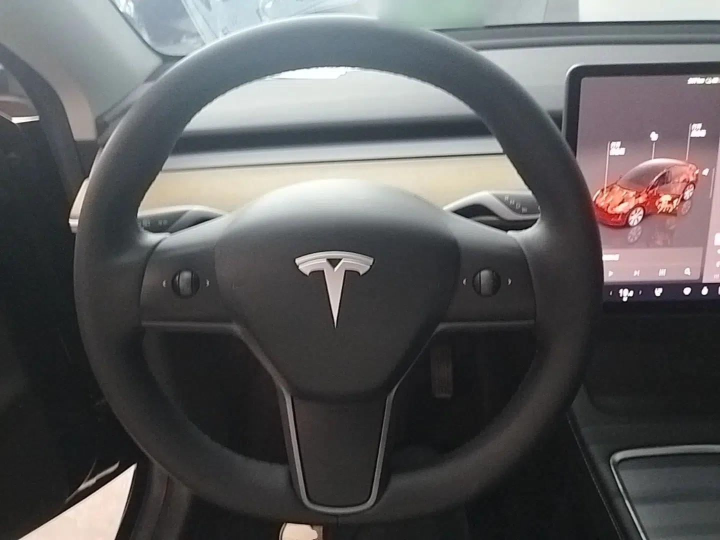 Tesla Model Y 2022 Revised Version Rear-Wheel Drive — миниатюра 18