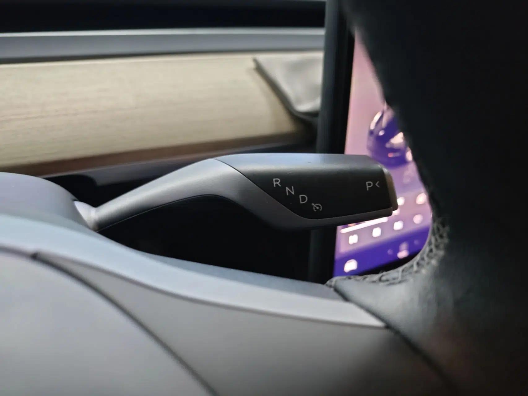 Tesla Model Y 2022 Revised Version Rear-Wheel Drive — миниатюра 16