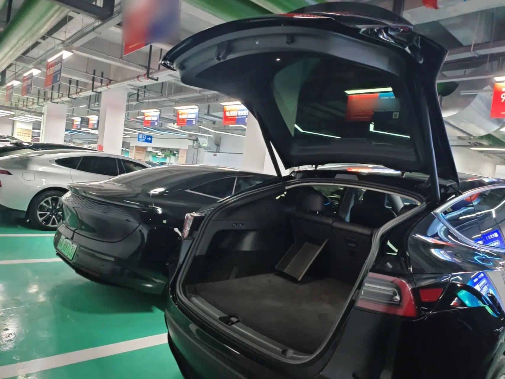 Tesla Model Y 2022 Revised Version Rear-Wheel Drive — миниатюра 22