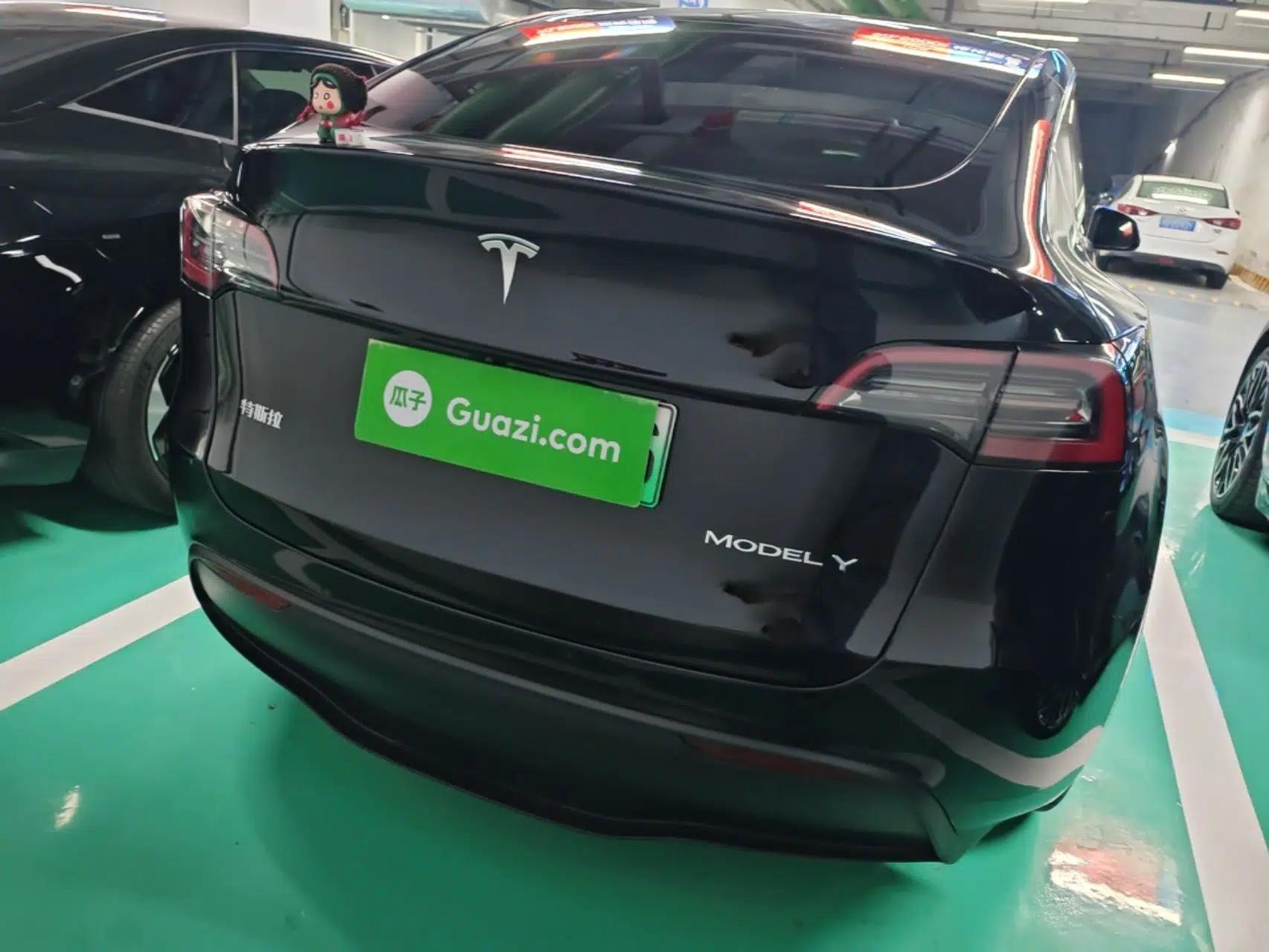 Tesla Model Y 2022 Revised Version Rear-Wheel Drive — миниатюра 5