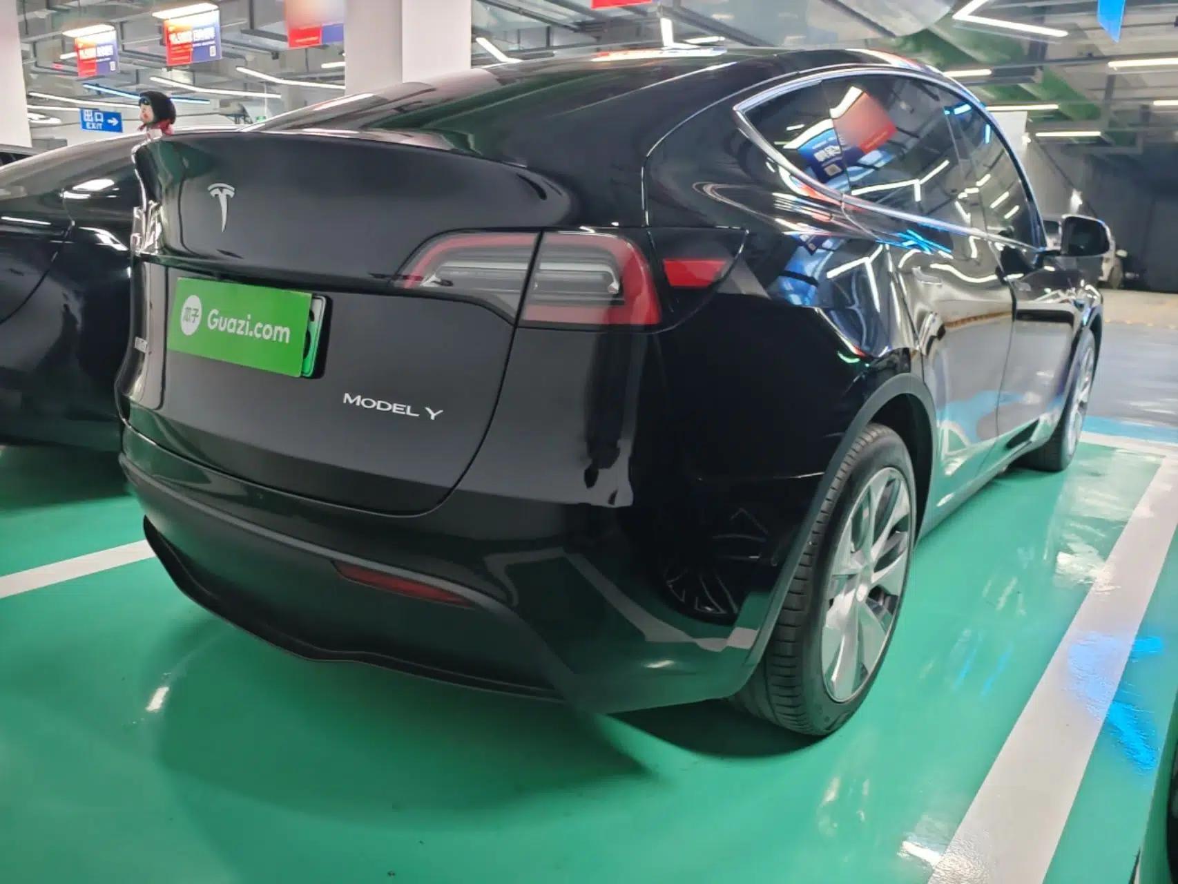 Tesla Model Y 2022 Revised Version Rear-Wheel Drive — миниатюра 6