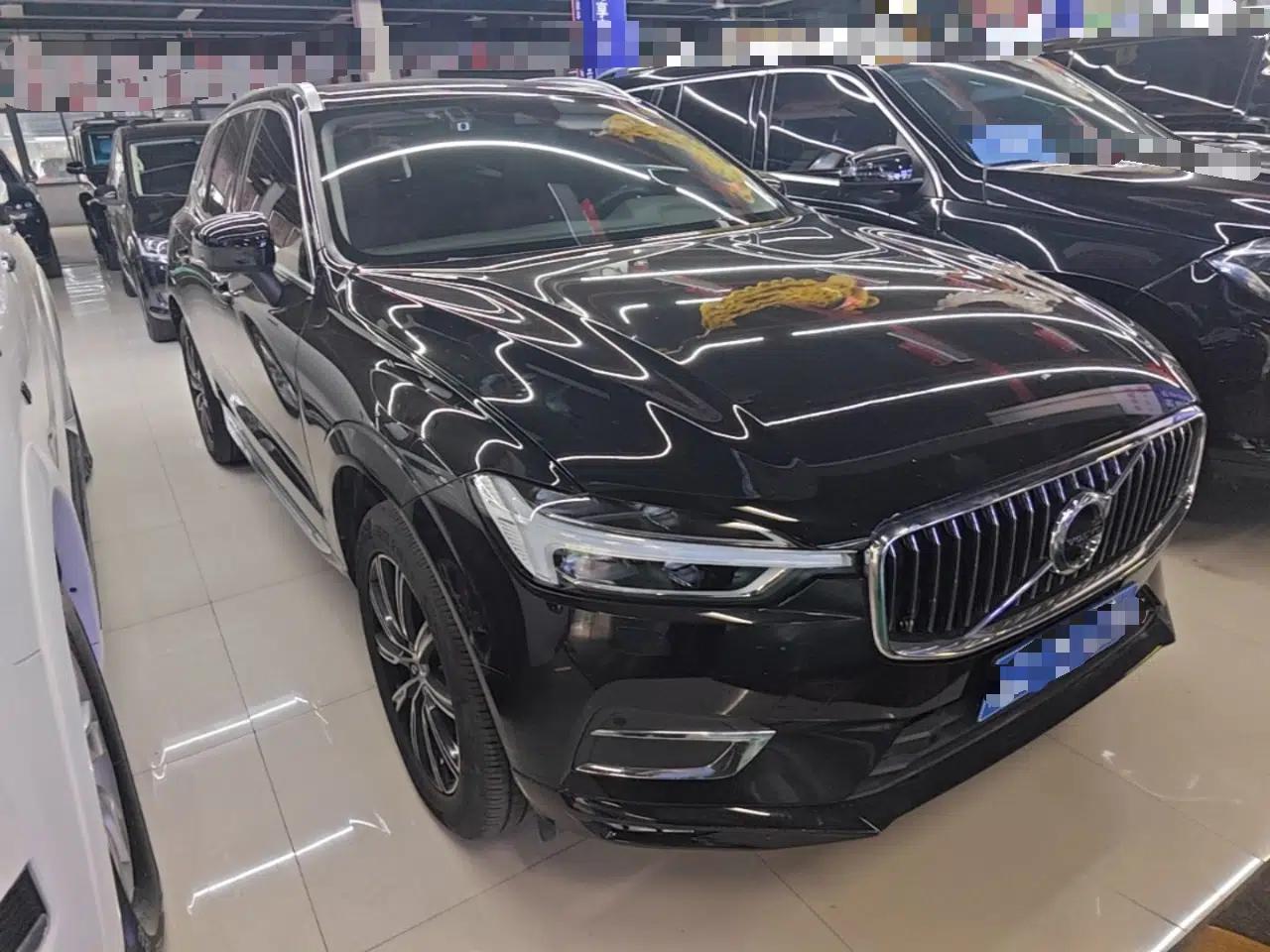 Volvo XC60 2018 T5 4x4 Zhiya Luxury Edition — миниатюра 3